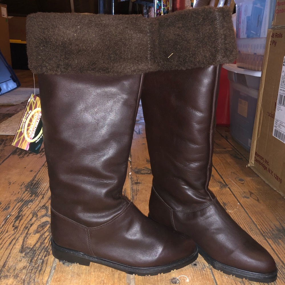 leather boots with fur lining